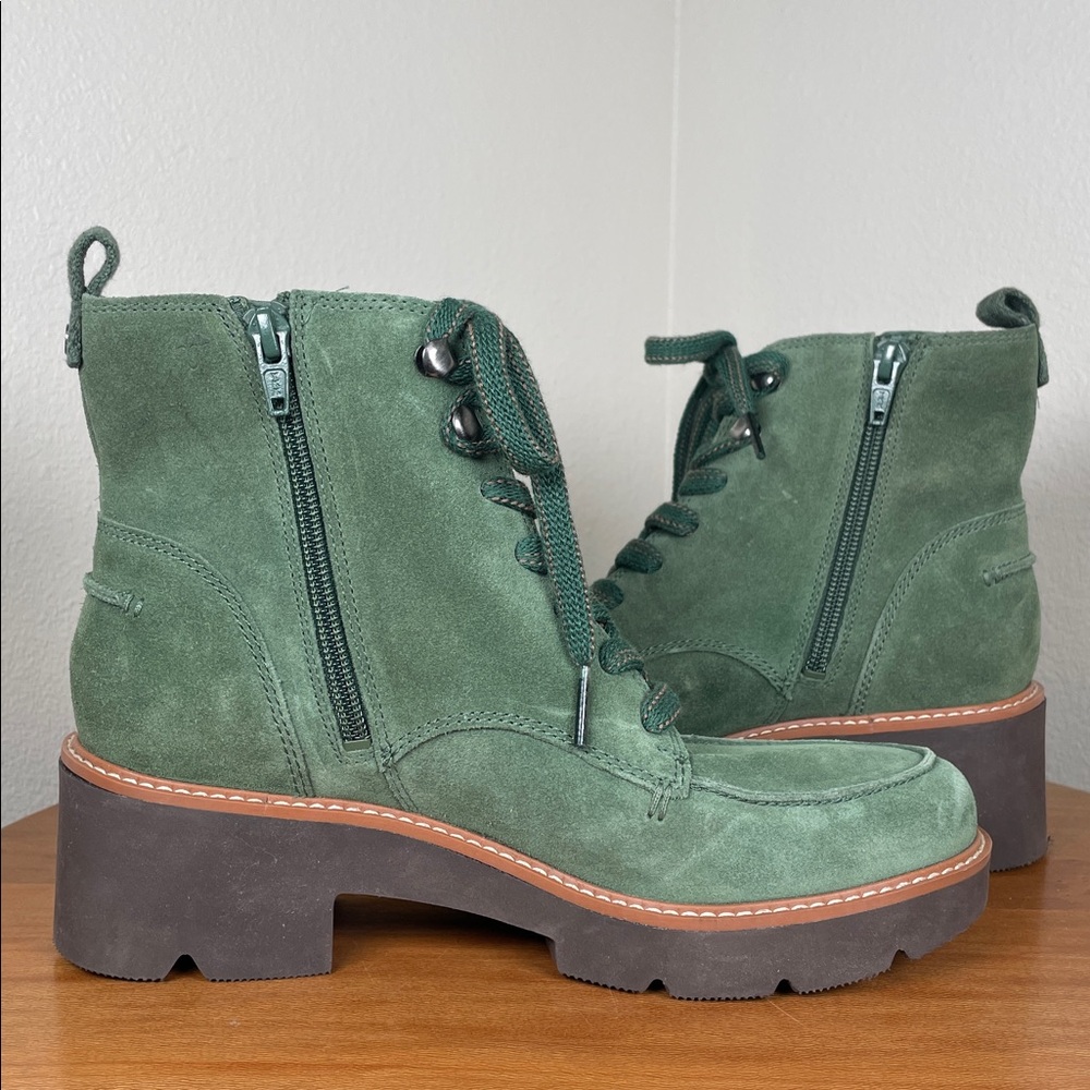 Women’s Naturalizer Dara Lug Sole Booties Green Suede Lace Up Size 7 - Picture 2 of 15